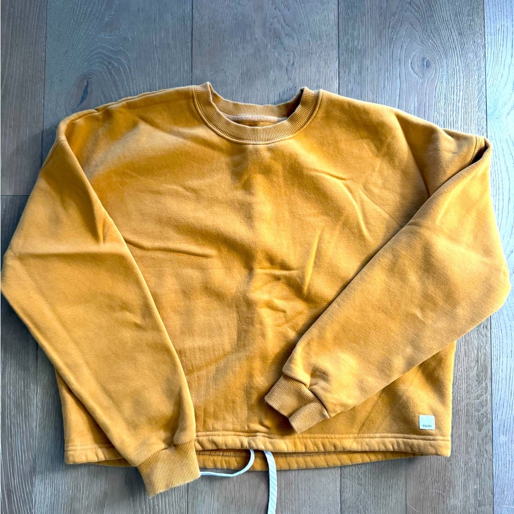 Women’s Vuori sweatshirt